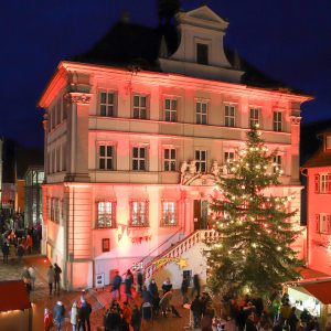 Rathahaus mit Weihnachtsbaum