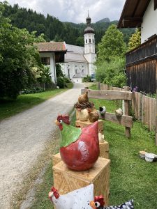 Tonhühner auf dem Sachranger Bauern-Kunst-Handwerker-Markt